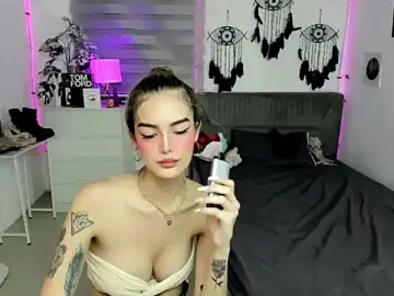 Stripchat Live Porn of AlexandraMooree