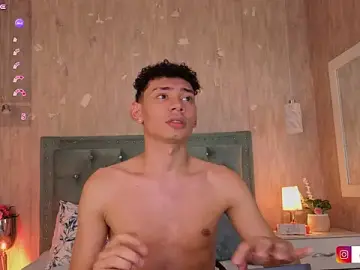 Stripchat Sex Cam of Daviid_laidd
