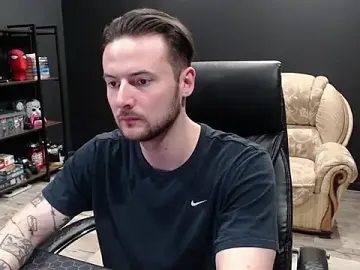 Stripchat Adult Webcams of MihasikD