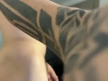 Stripchat Live Sex of David_Brown18