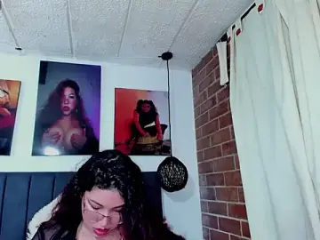 Stripchat Live Porn of kyliejenner_hot