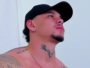 Stripchat Best live sex cam show of NoahhBrown
