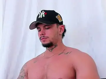 Stripchat Best live sex cam show of NoahhBrown