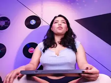 Stripchat Best Webcam of _Lilith_18_