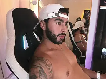Stripchat Best Webcam of ItsMeEros