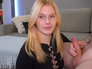 Stripchat Nude Webcam of JuliyaJam_