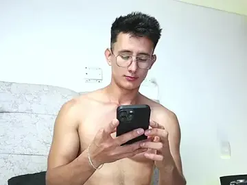 Stripchat Live Porn of _Alexxx