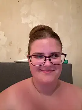 Stripchat Watch Live Sex Cams of CurvyPaar2