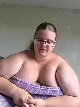 Stripchat Live Porn of CurvyPaar2