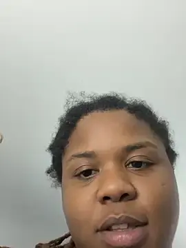 Stripchat Sex Cam of HEARTBREAKBRE