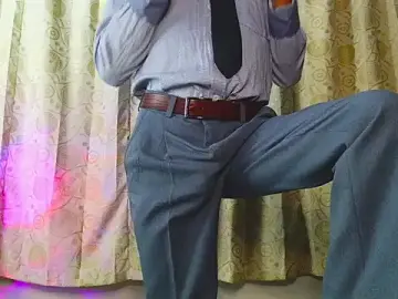 Stripchat Sex Cam of HomeAloneK