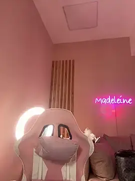 Stripchat Adult Video Chat of MadeleineSanez