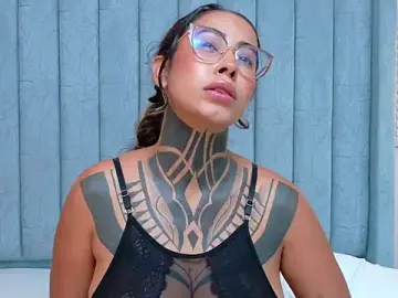 Stripchat Free Porn Cam of NicoleBlum