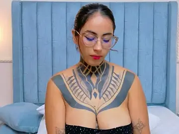 Stripchat Adult Webcam of NicoleBlum
