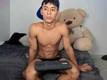 Stripchat Sex Cam of LittleParker