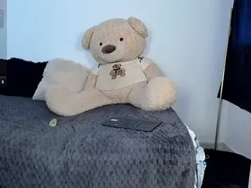 Stripchat Live Sex Cam of LittleParker