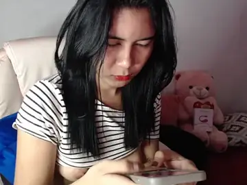 Stripchat Live Sex of TransPetite1