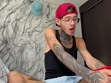 Stripchat Live Porn of Arteemiiis