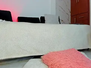 Stripchat Free Porn Cam of martina_roldam