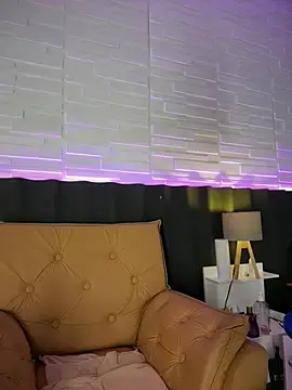 Stripchat Live Sex Cam of LunahMiller