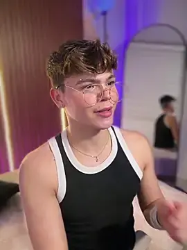 Stripchat Adult Video Chat of PRINCE_STEV