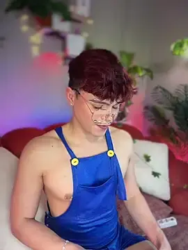 Stripchat Live Sex Cam of PRINCE_STEV