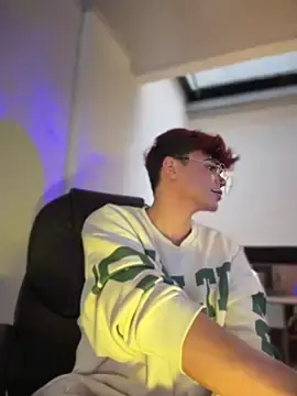 Stripchat Live Sex Cam of PRINCE_STEV