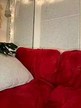 Stripchat Sex Cam of LoveShae_