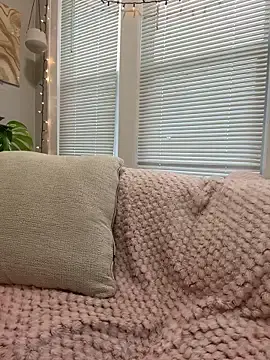 Stripchat Free Live Porn of LoveShae_