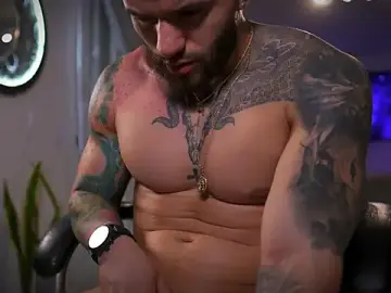 Stripchat Live Sex of Frank_Farrell