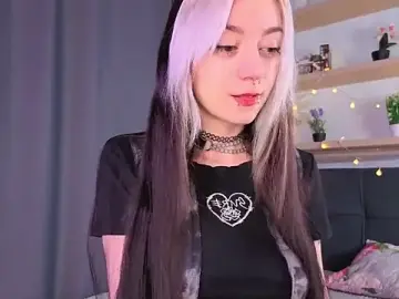 Stripchat Adult Webcam of TristaRoht