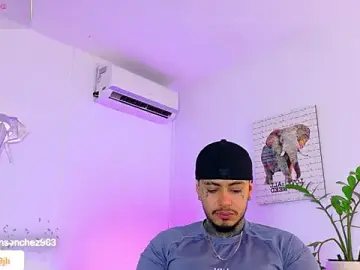 Stripchat Live Sex Cam of JordanSmiith_