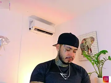Stripchat Free Live Porn of JordanSmiith_