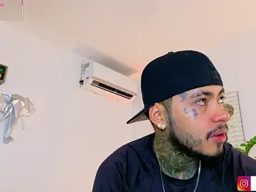 Stripchat Sex Cam of JordanSmiith_