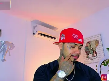 Stripchat Live Sex of JordanSmiith_