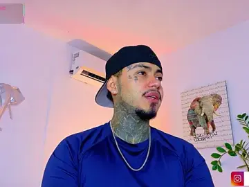 Stripchat Adult Webcam of JordanSmiith_