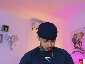 Stripchat Live Sex of JordanSmiith_