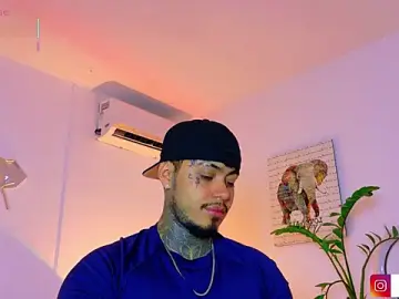 Stripchat Watch Live Sex Cams of JordanSmiith_