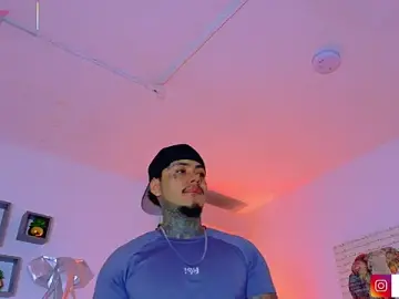Stripchat Sex Cam of JordanSmiith_