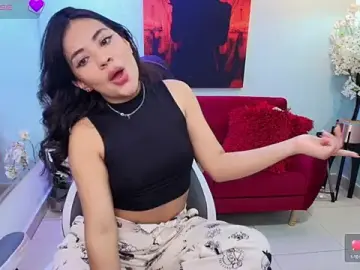 Stripchat Live Sex Cam of Rousse_land