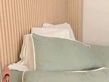 Stripchat Sex Cam of daiana_curly