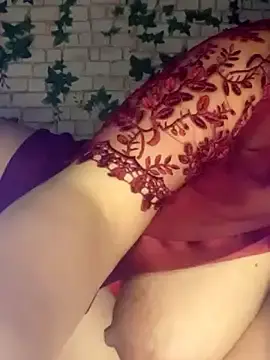 Stripchat Free Live Porn of yaraa49