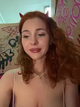 Stripchat Nude Webcam of Haze24Red