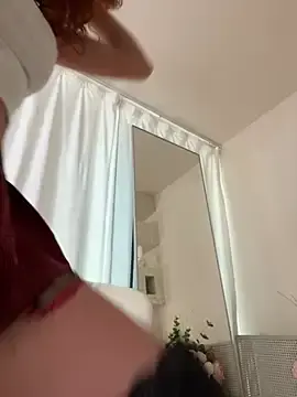 Stripchat Free Live Porn of Haze24Red