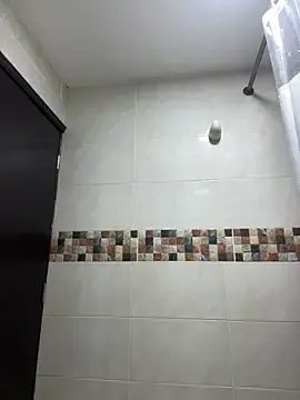 Stripchat Live Sex Cam of Ema_kraus