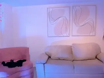 Stripchat Live Sex Cam of TaraLawrence