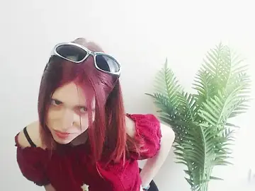 Stripchat Adult Video Chat of GuessMe___