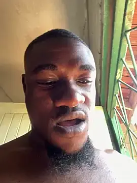 Stripchat Sex Cam of Pinepool21