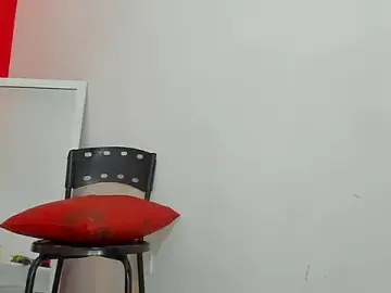 Stripchat Free Porn Cam of Roxan-hot69