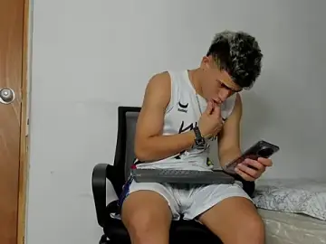 Stripchat Best Webcam of andrew_rose_